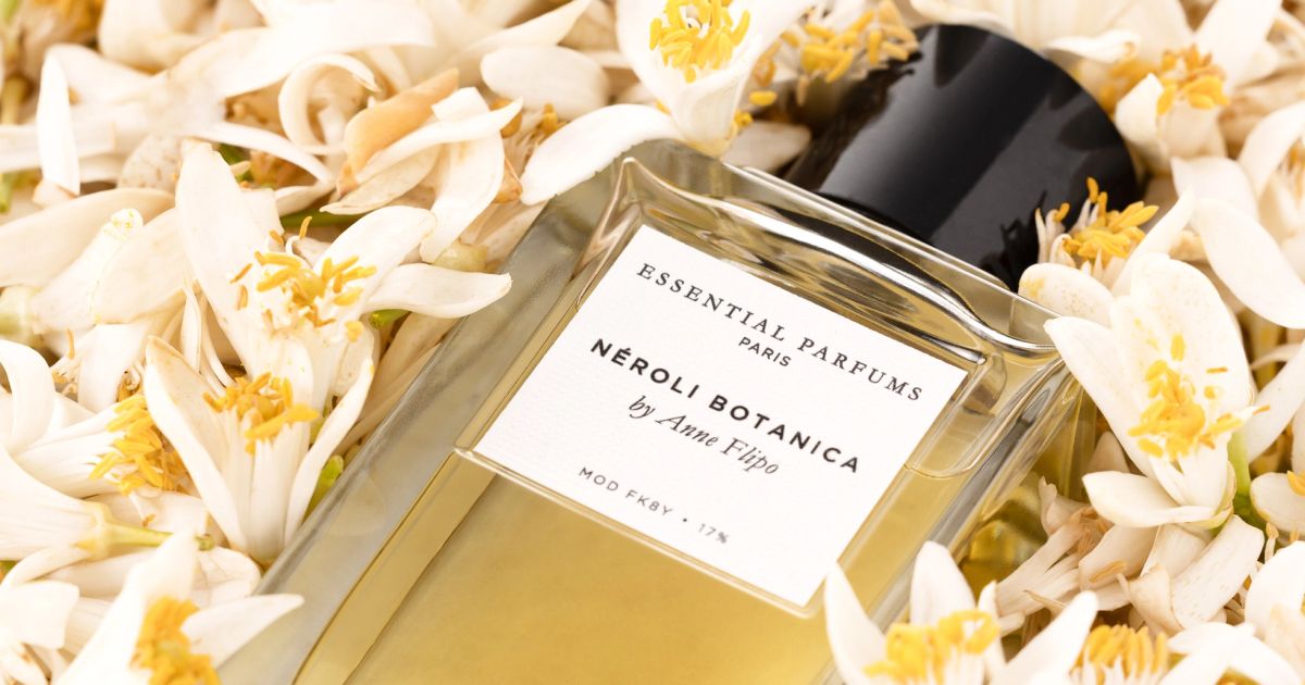 www.essentialparfums.com